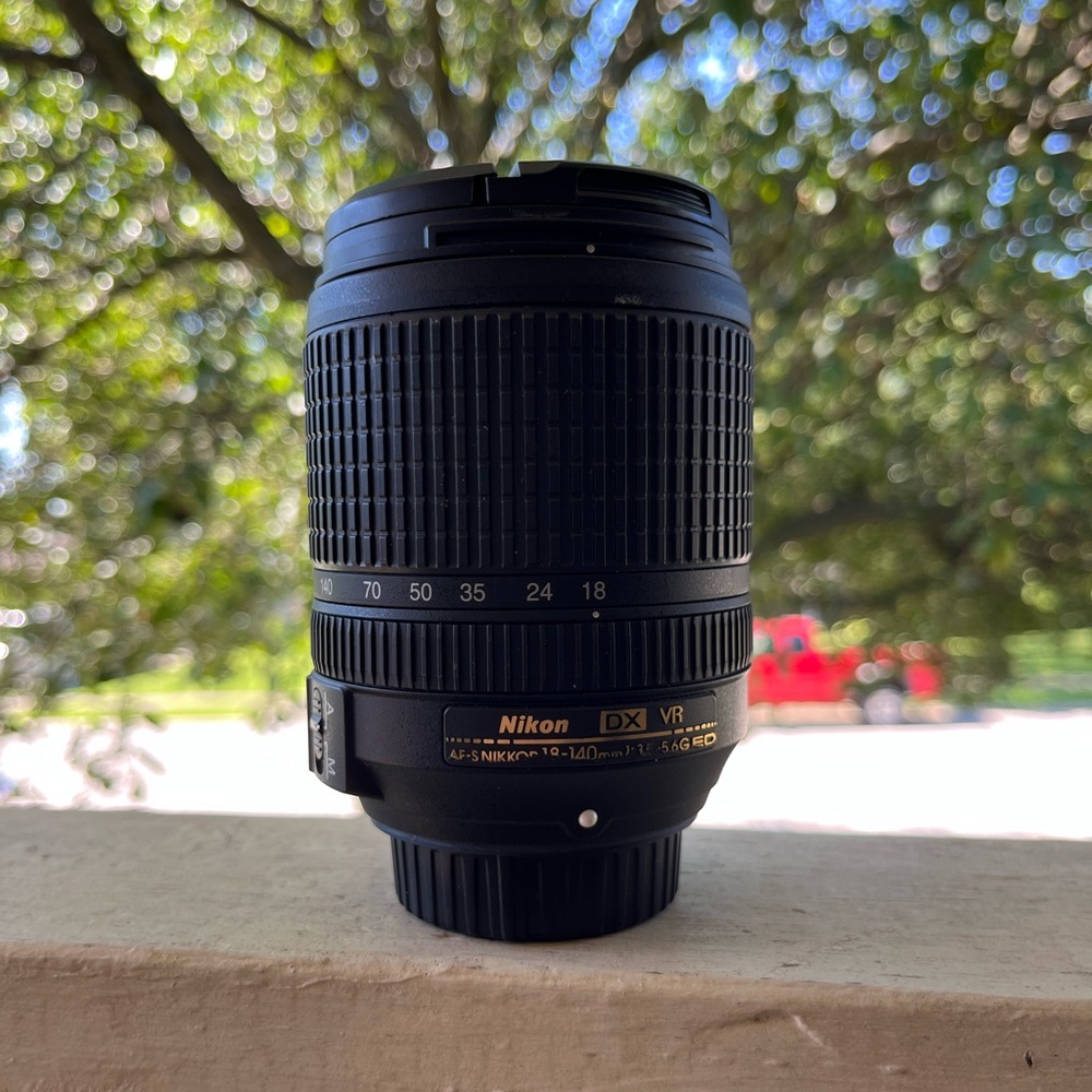 Nikon 18-140mm